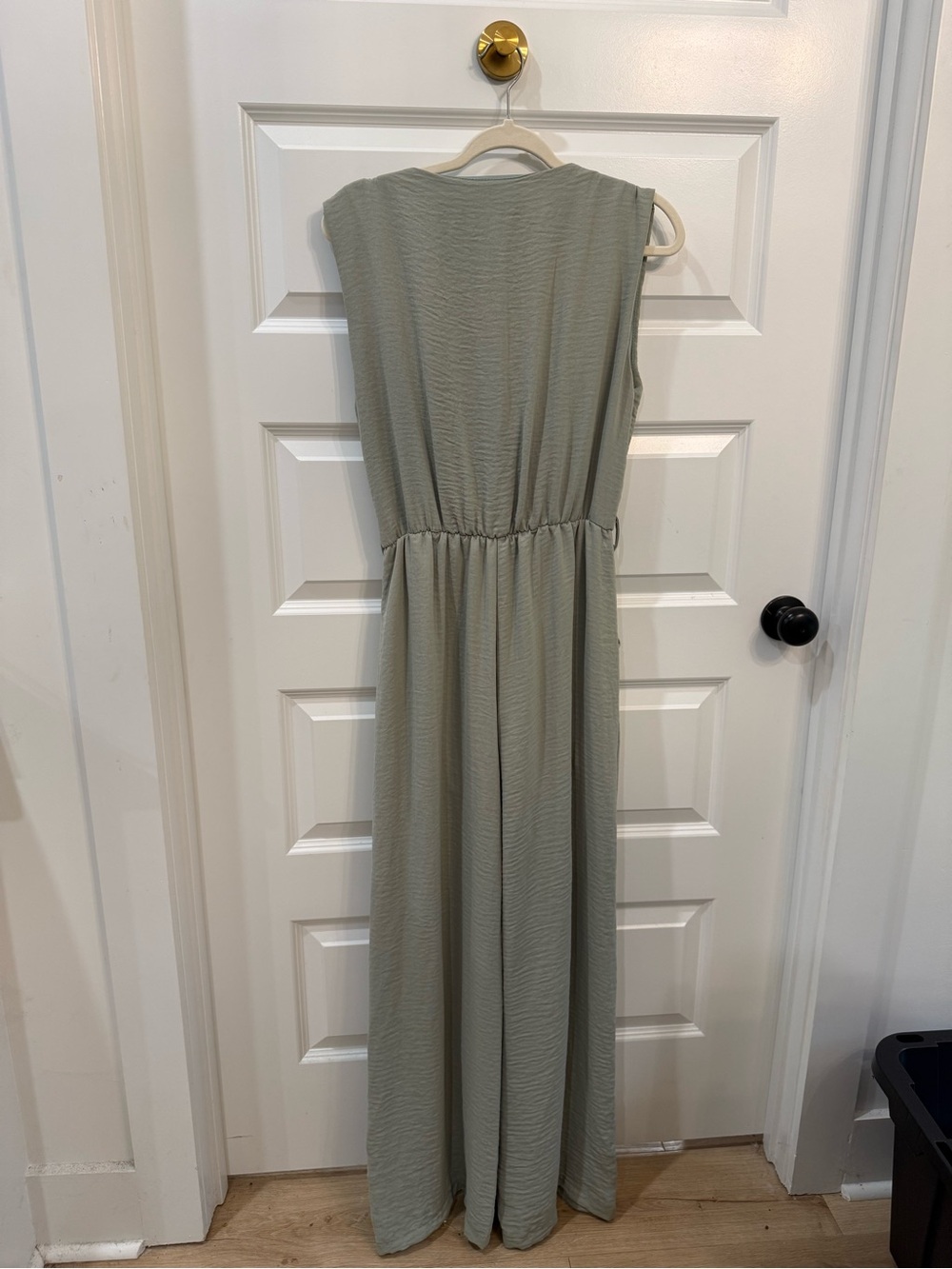 SHE + SKY Ava Jumpsuit NWT Light Olive Green Wide Leg Size L - Picture 7 of 9